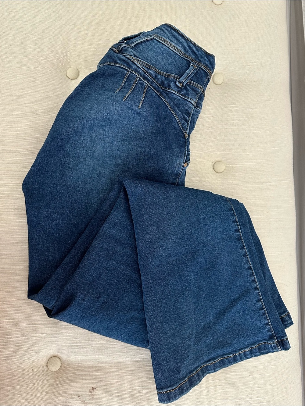 JM Colombia Buttlifting Colombian Midrise Bootcut Medium Wash Jeans Sz US7